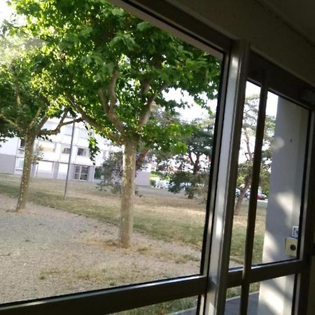 Appartement entier 70m² avec Balcon et Parking en Résidence Fermée Saint-Priest  Extérieur photo